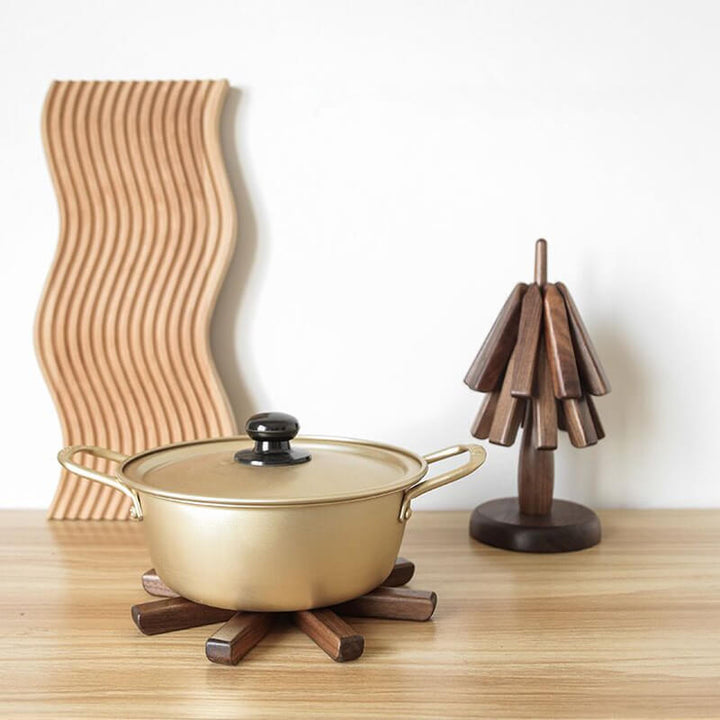 BowLift | Artistic Walnut Tree Table Mat