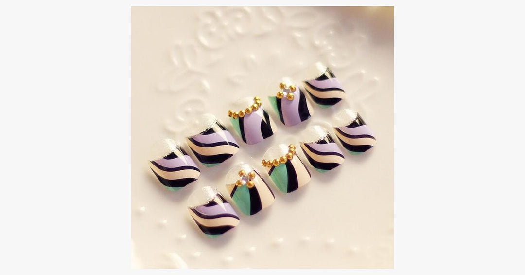 BowLift | Double Striped Artificial Nails