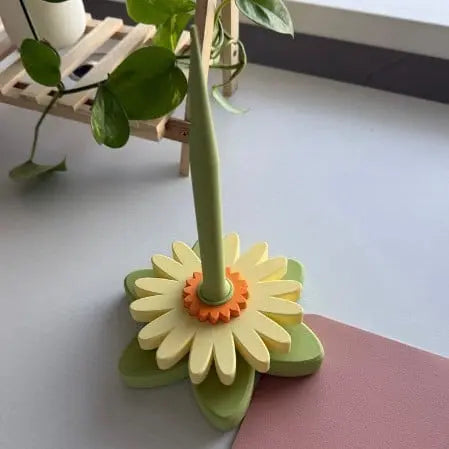 BowLift | Gerbera Yarn Spool — 3D Printed Tool for Even Winding