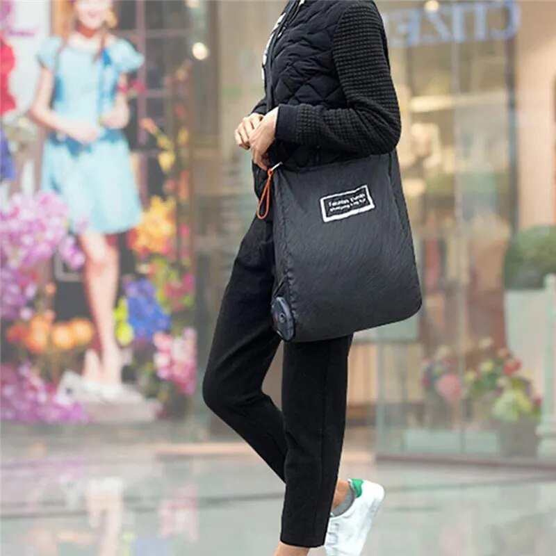 BowLift | EazyPouch - Revolutionize your shopping - Practicality and innovation!