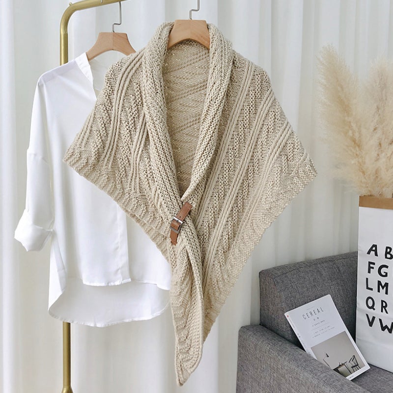 BowLift | Triangular Knit Scarf with Leather Loop