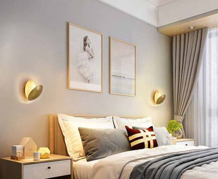 BowLift | Elegant Lunar Eclipse Wall Lamp