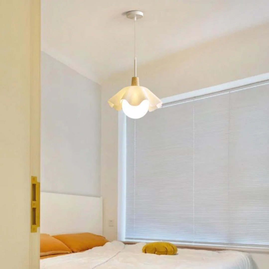 BowLift | Flower-shaped pendant lamp