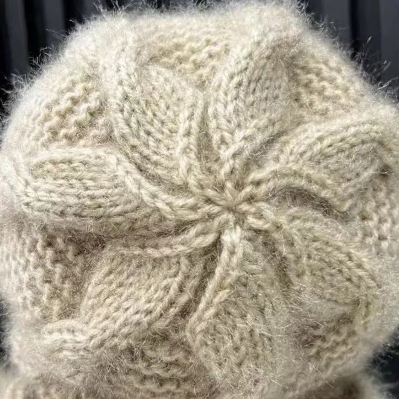 BowLift | Hat and Scarf