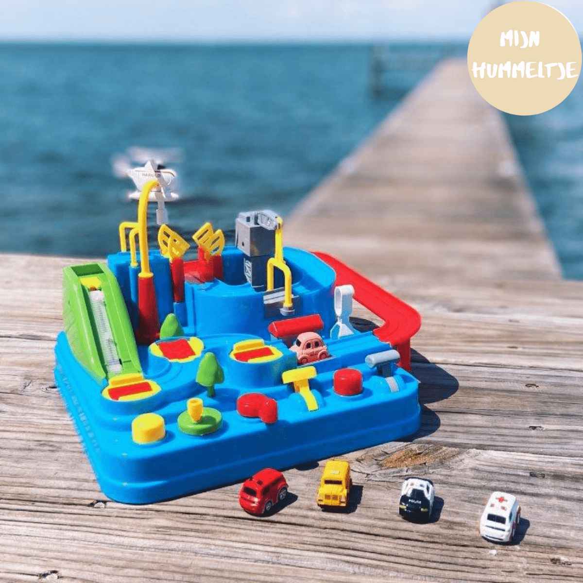 BowLift | Interactive city playset with cars & helicopter for children aged 3+