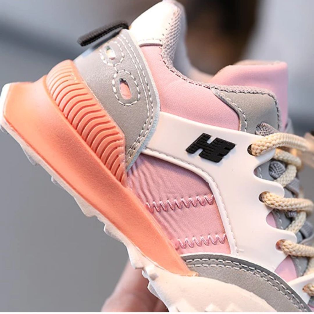BowLift | Modern Children's Sports Shoes – Stylish Look with Comfort and Stability
