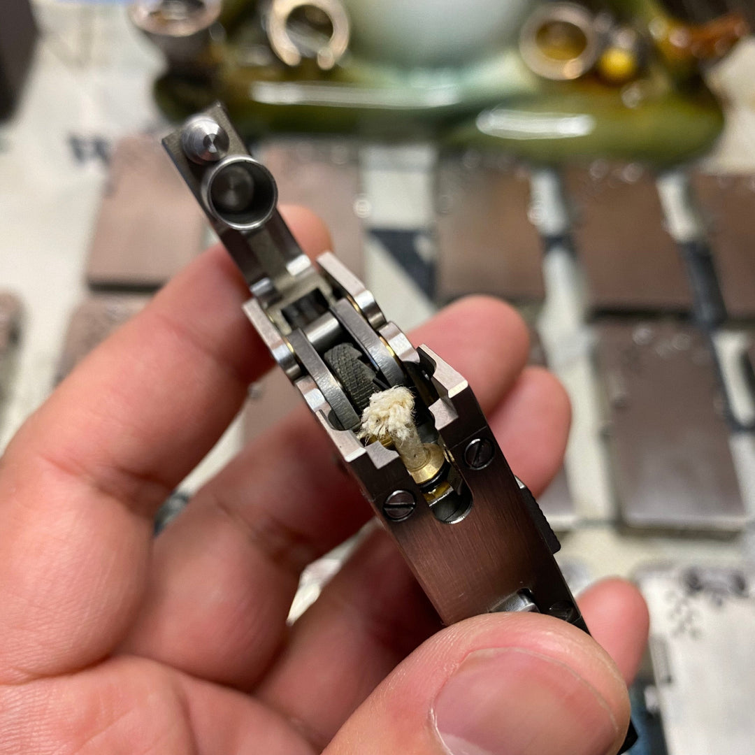 BowLift | Handmade Mechanical Titanium Automatic Lighter
