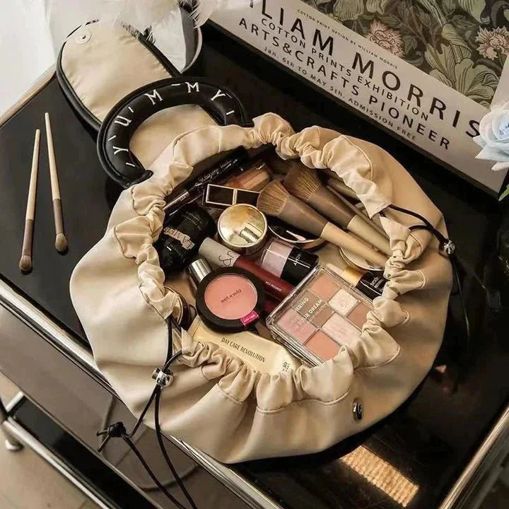 BowLift | Elegant Travel - The essential beauty case - practical and chic