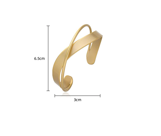 Elegant European Bracelet | Available in stunning silver and luxurious gold! Bowlift