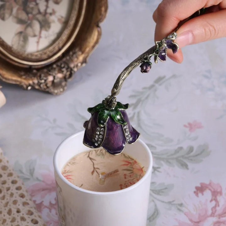 BowLift | Velisse Candle Snuffer