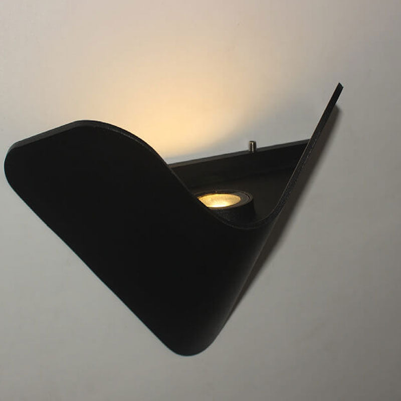 Modern Creative Triangle Aluminum LED Outdoor Waterproof Wall Sconce Lamp | Bowlift
