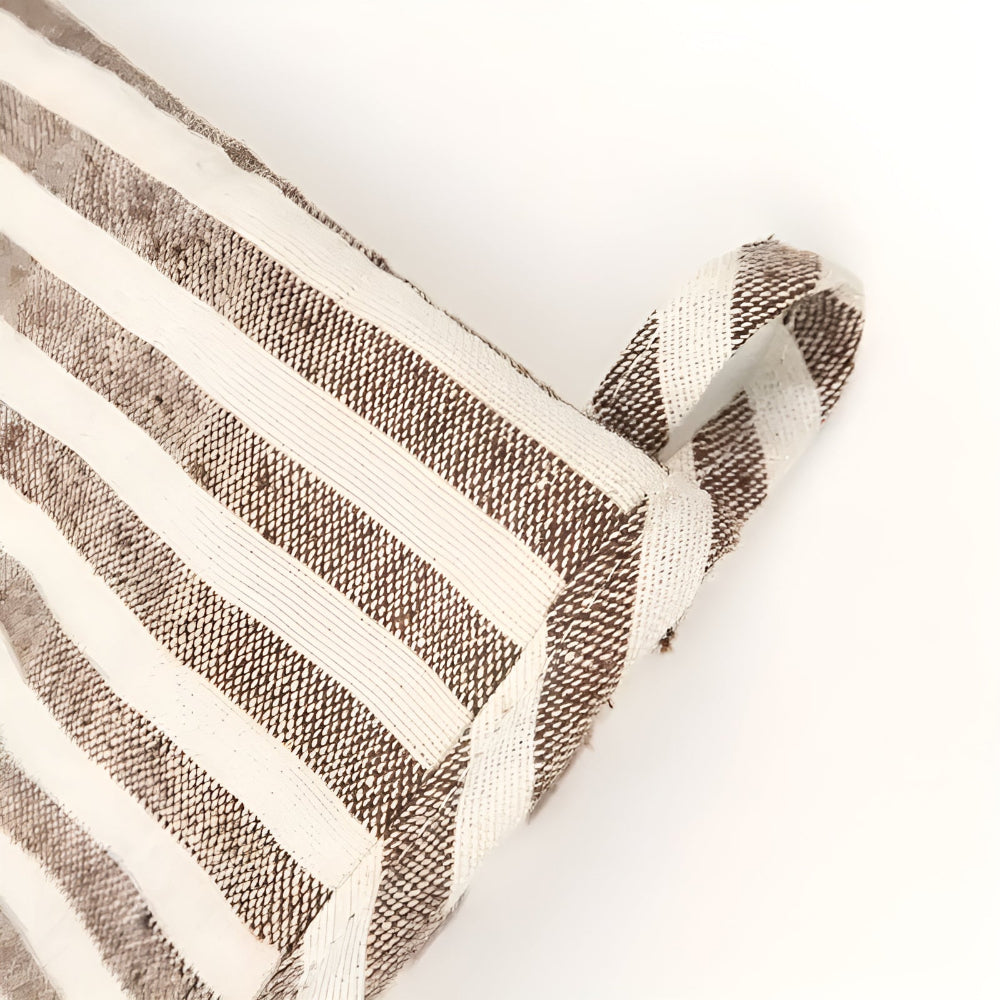 BowLift | Premium Striped Heat-Resistant Oven Mitt