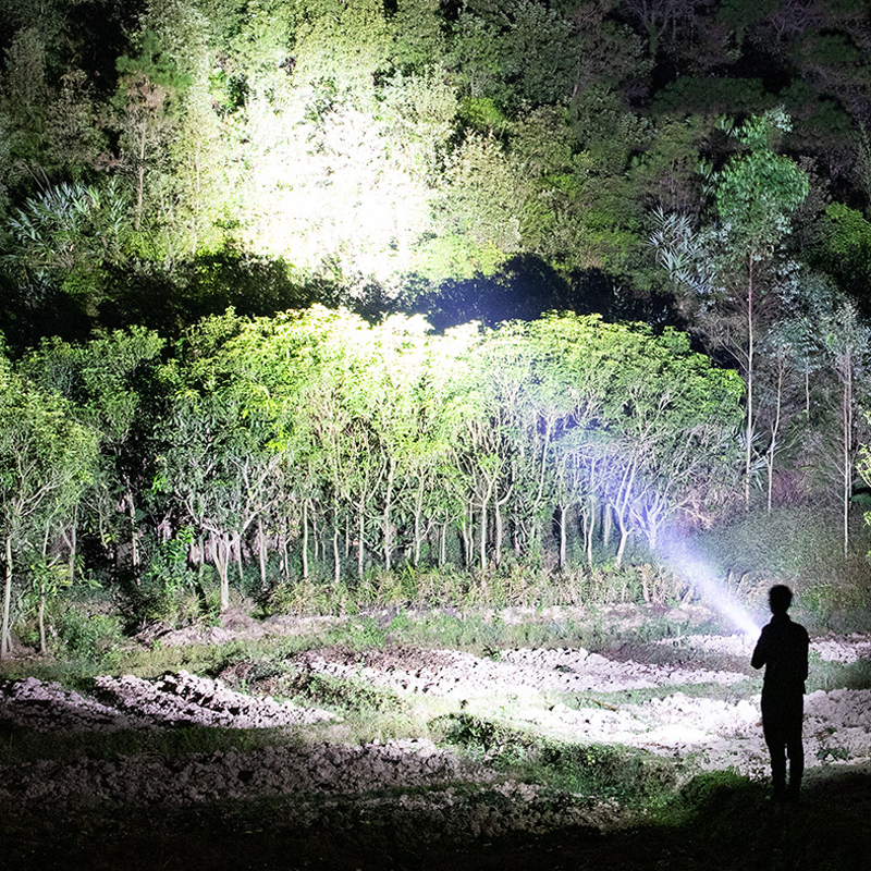 BowLift | Rechargeable Outdoor Flashlight