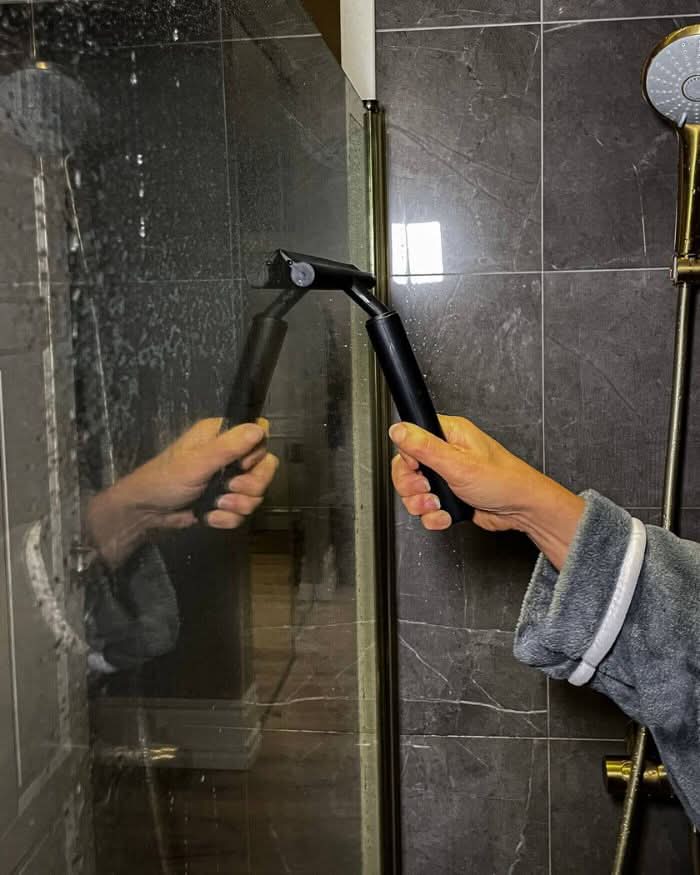 BowLift | Telescopic Shower Wiper for Easy Wall & Floor Cleaning