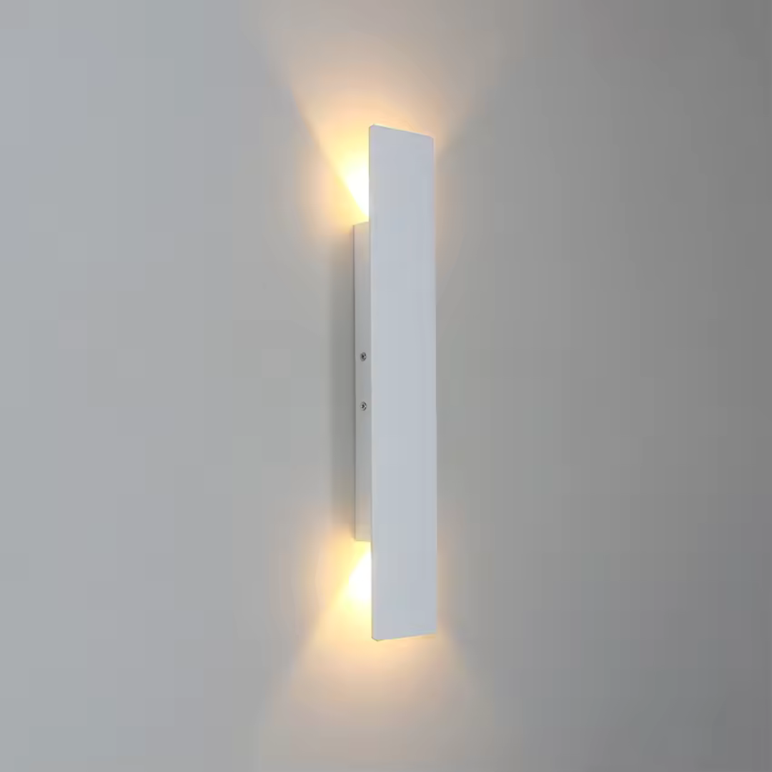 BowLift | Weather-resistant Aluminum Wall Lamp