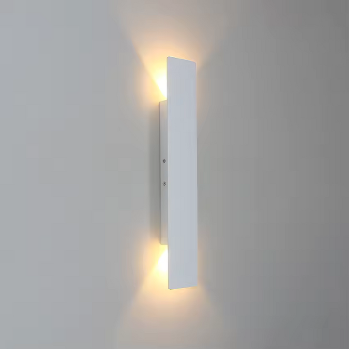 BowLift | Weather-resistant Aluminum Wall Lamp