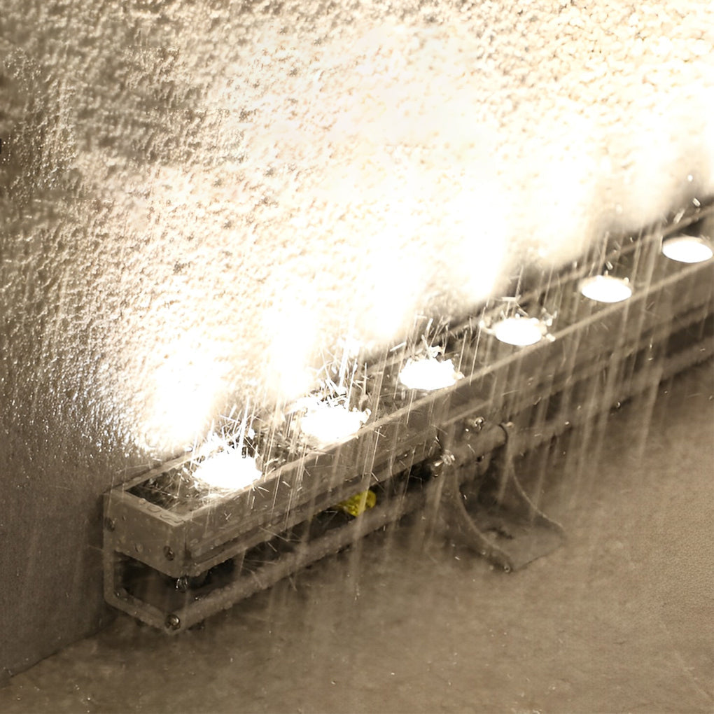 BowLift | Modern LED Lamp for Facade Lighting with Directional Light