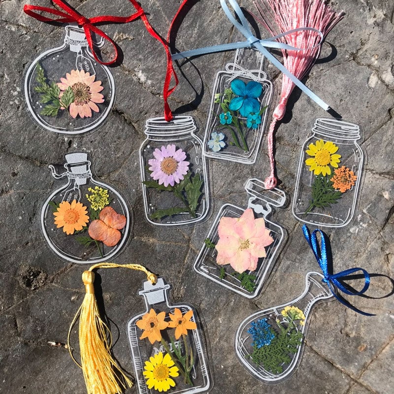 BowLift | Dried Flower Bookmarks Set