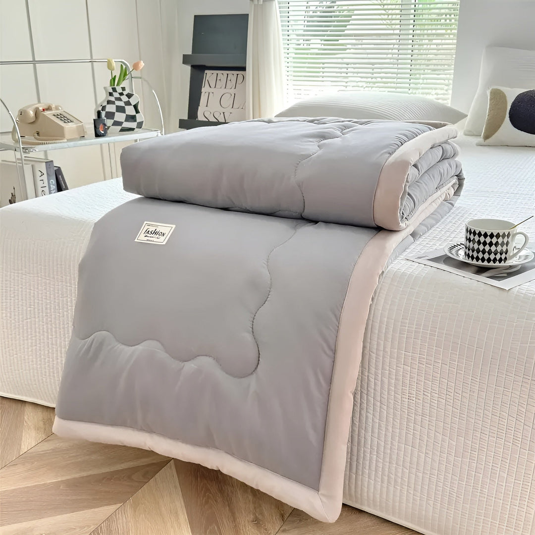 Light duvet for summer – BreathaBowlifte & Versatile | For sofa, bed & travel | Bowlift