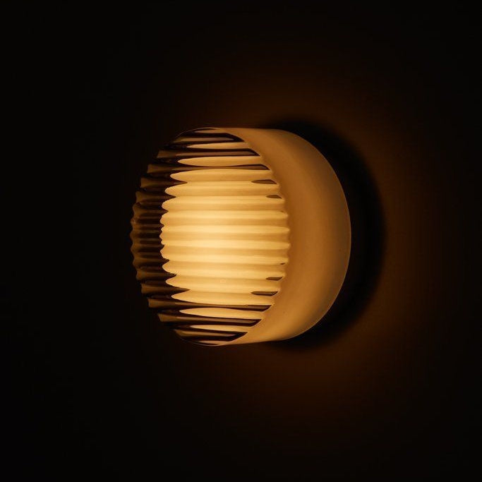 BowLift | LumLight Stylish LED Wall Lamp - For Modern and Sustainable Living Comfort
