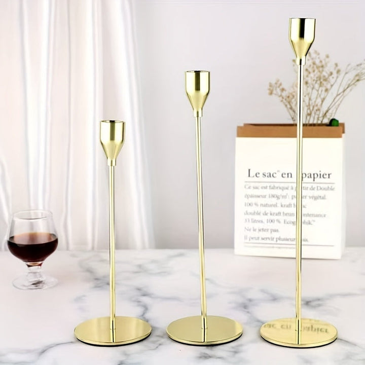 BowLift | MajesticFlicker – Sophisticated Black and Gold Candelabra Set for Elegant Events