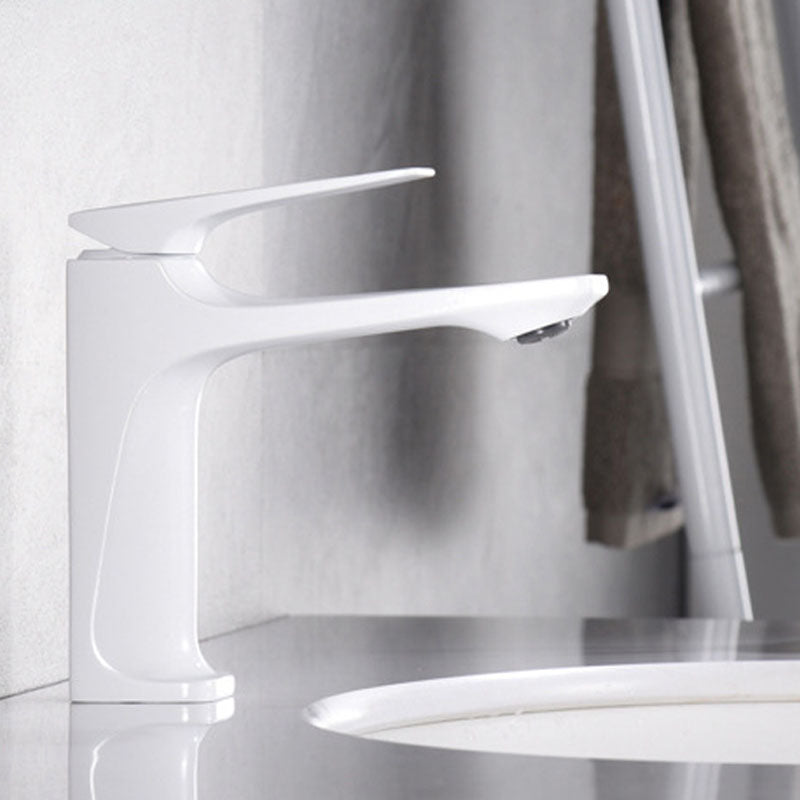 BowLift | Glam Centerset Faucet Pure Color Sink Faucet for the Bathroom