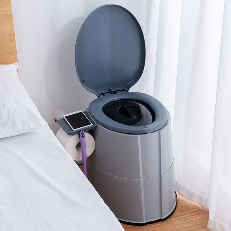 BowLift | Contemporary plastic floor-mounted toilet bowl with toilet seat for the bathroom