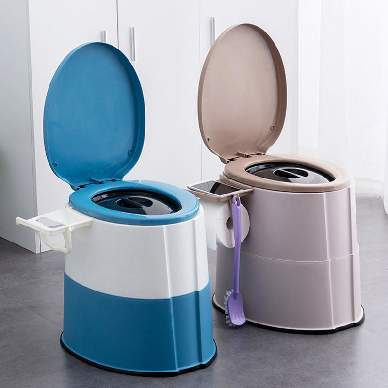 BowLift | Contemporary plastic floor-mounted toilet bowl with toilet seat for the bathroom