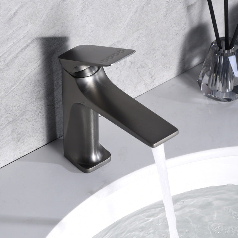 BowLift | Modern Bathroom Faucet Brass Deep Curve Lever Handle with Faucet Hose