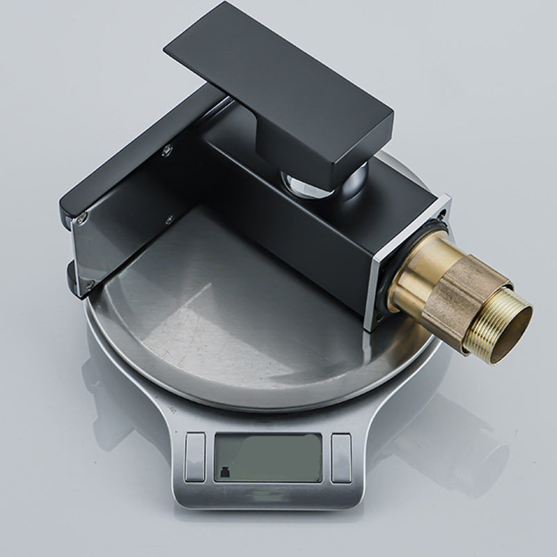 BowLift | Contemporary Sink Faucet Solid Color Low Arc Bathroom Sink Faucet