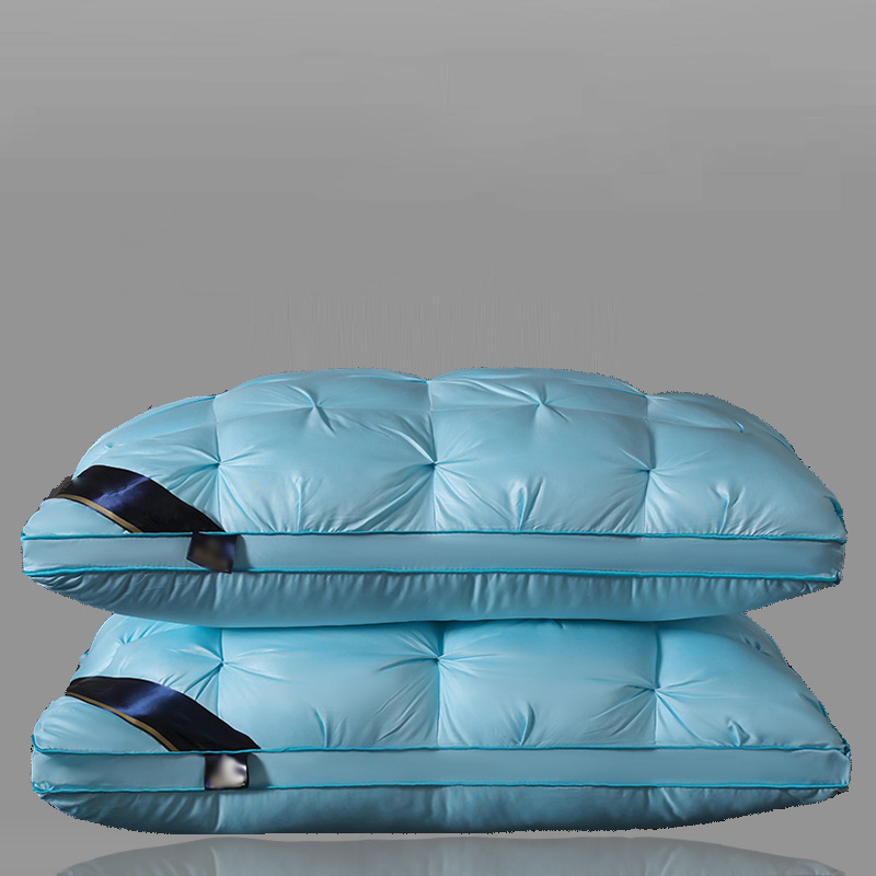 Ergonomic neck pillow with 3D quilting | Bowlift