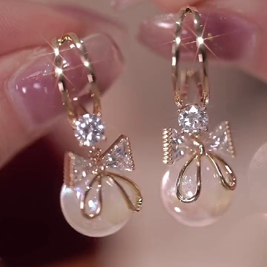 BowLift | Bow Pearl Earrings