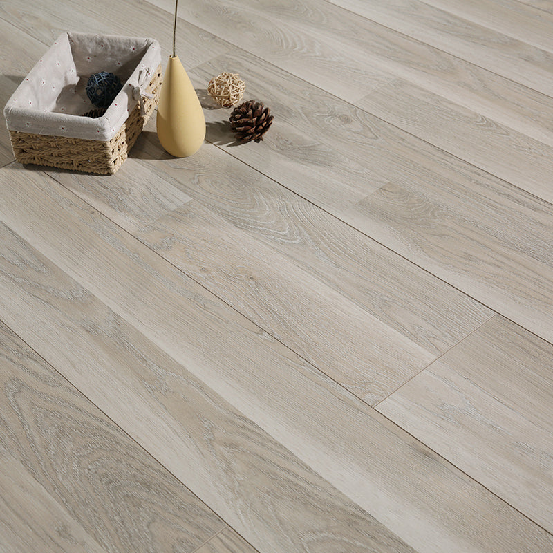BowLift | Contemporary Laminate Floor Light Color Wood Laminate Floor