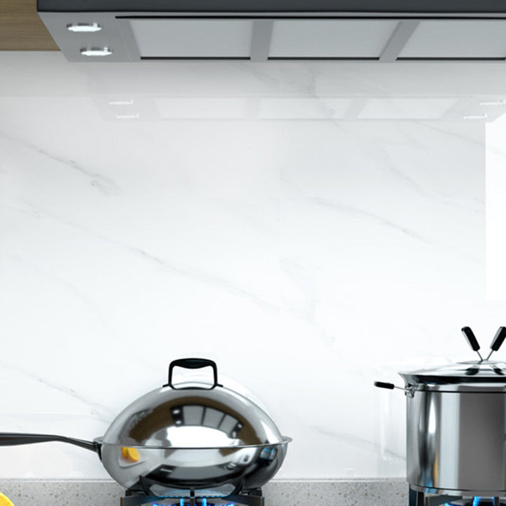 BowLift | Modern Peel & Stick Field Tiles Plastic Rectangular Grid 5-Pack Wallpaper for the Kitchen