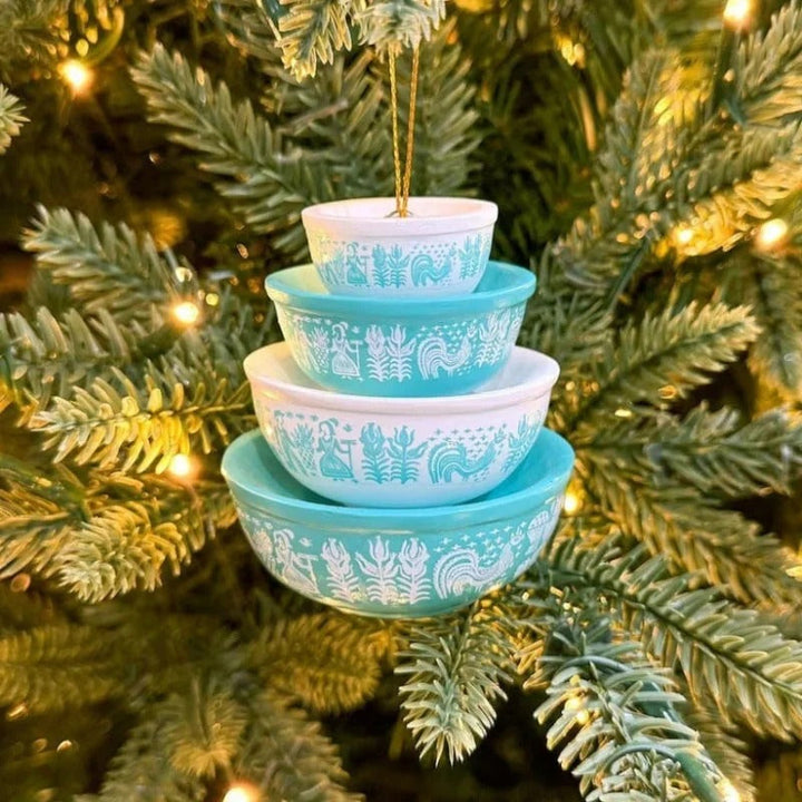 BowLift | RetroGlow — Make your tree the centerpiece of unforgettable vintage Christmas
