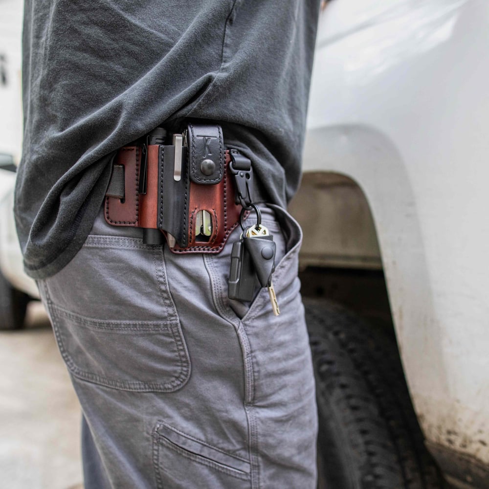 BowLift | Cowhide Multitool Belt Pouch — Sturdy Holder for Tactical Equipment