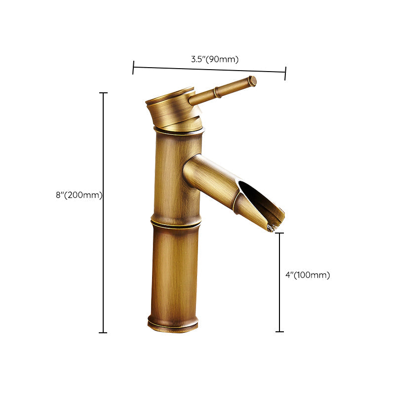 BowLift | Country style single hole basin faucet with a lever handle