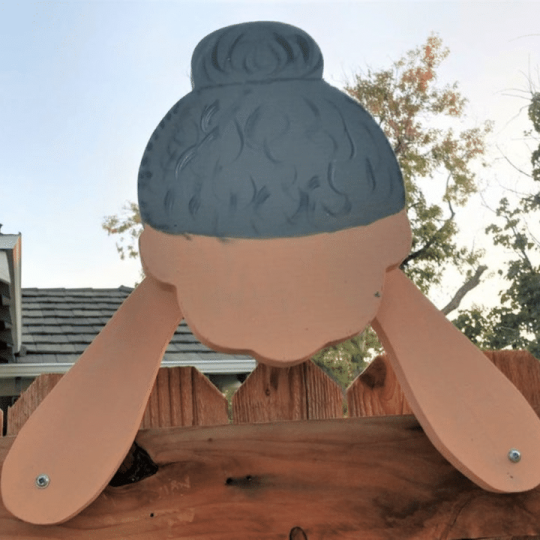 BowLift | Fence Decoration Nosy Old Man and Lady Garden Yard Art