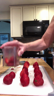 BowLift | Stainless Steel Handheld Fruit Cup Slicer
