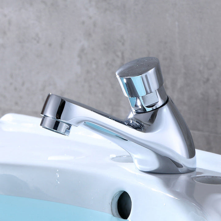 BowLift | Modern sink faucet with brass knob handle, low arc, washbasin faucet