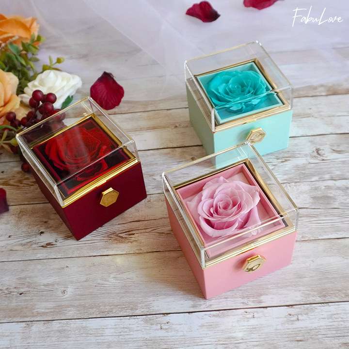 BowLift | [Ideal Gift] Eternal Rose Box - With engraved necklace & artificial rose
