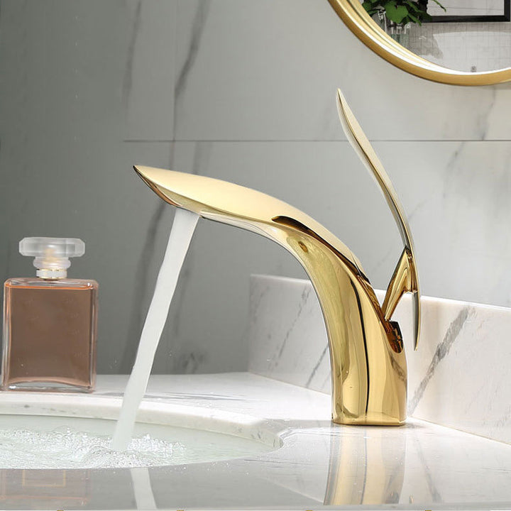 BowLift | Brass 1-Hole Basin Faucet Lever Handle Sink Faucet Round Modern Faucet for Bathroom