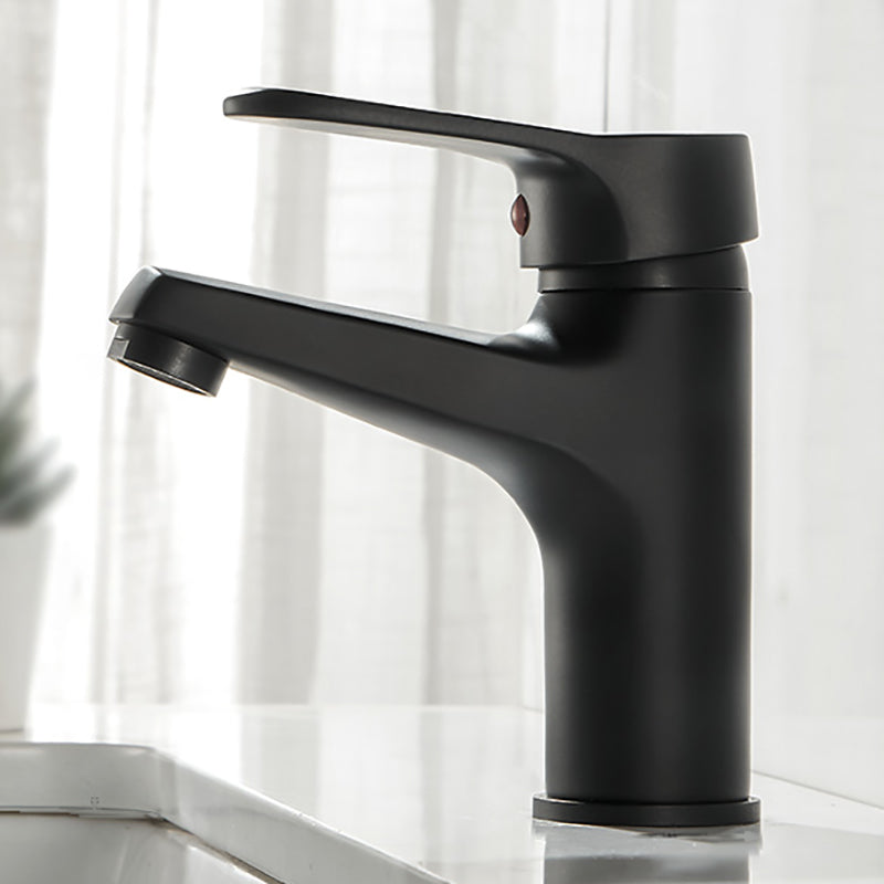 BowLift | Modern Brass Bathroom Sink Faucet Round Lever Handles Sink Faucet