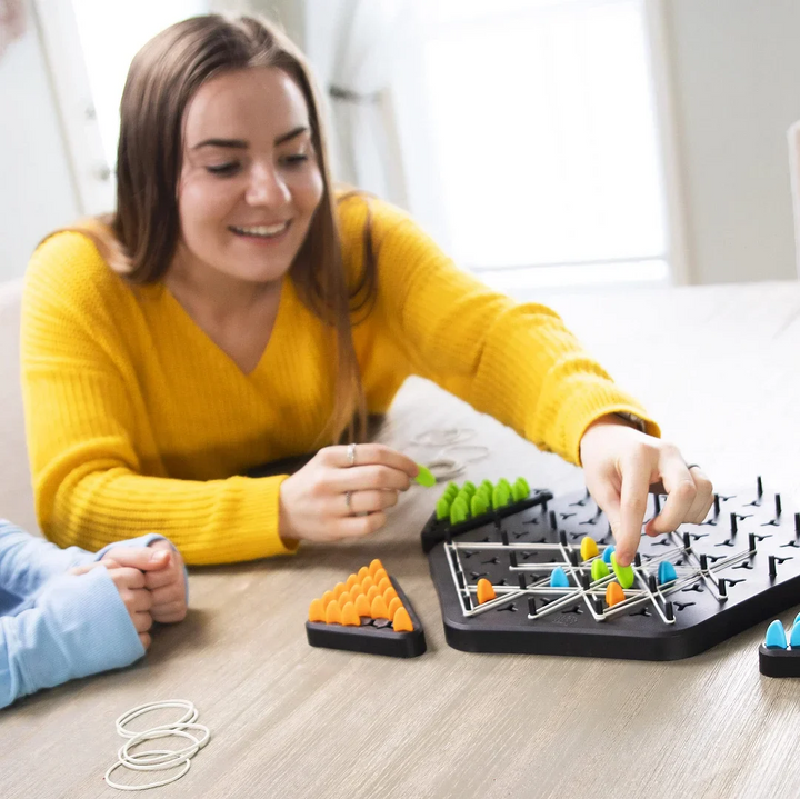 BowLift | TriadChess™ - Triangle Chess Game