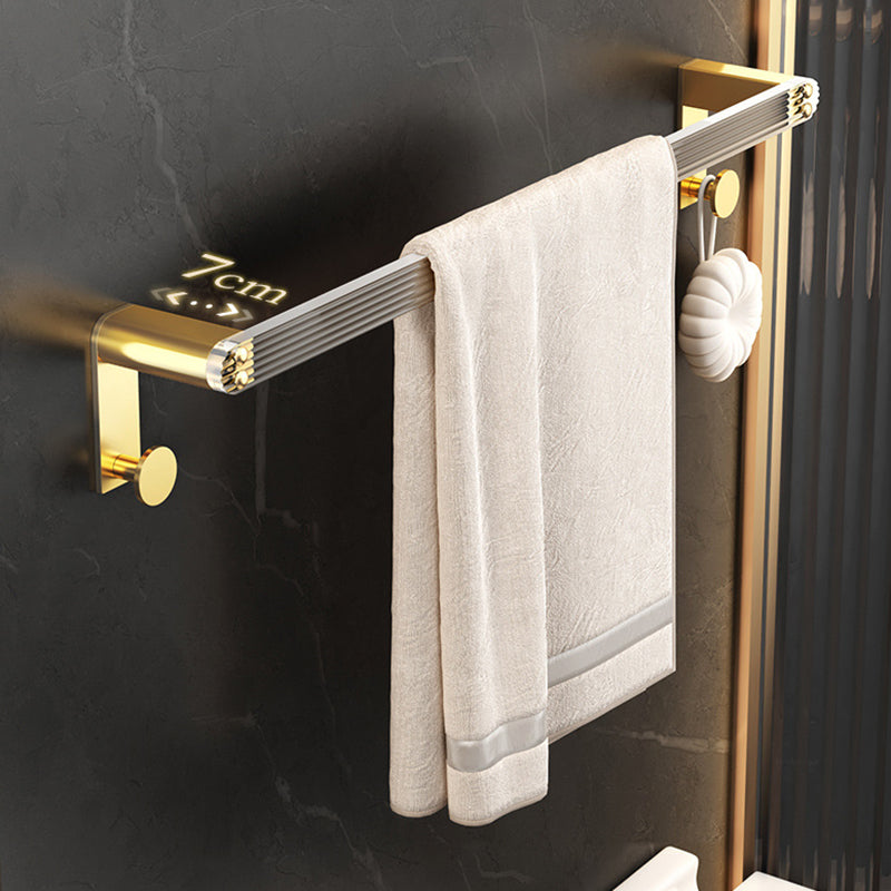 BowLift | Bathroom Accessories Set in Gold Metal and Acrylic Bathroom Accessories Set