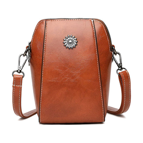 Clara Bag - Luxurious Shoulder Bag for Effortless Elegance | Bowlift