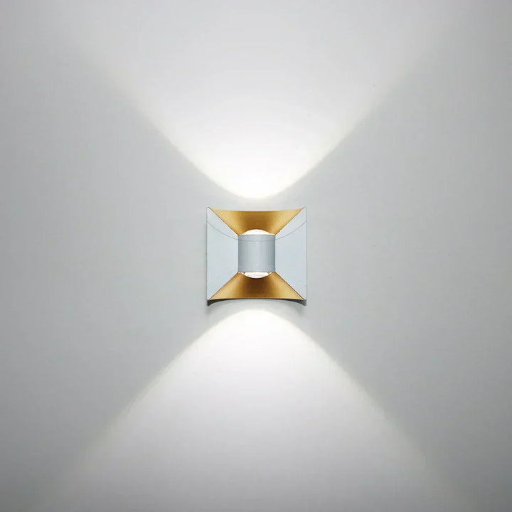 BowLift | Light guard in front of your door