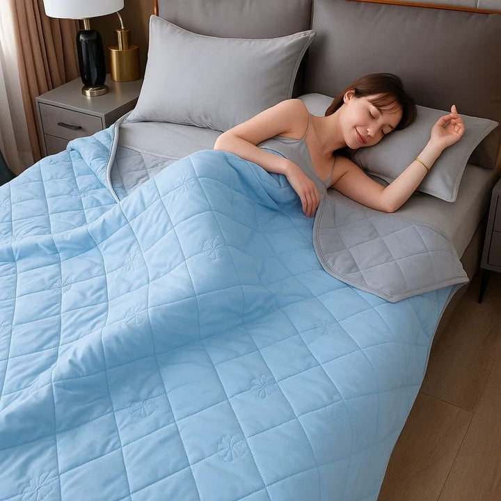 SilkCool | Cooling Blanket – Instant Cooling Comfort – Silky Hypoallergenic Fibre – Prevents Overheating – Relief for Night Sweats Sensitive Skin Bowlift