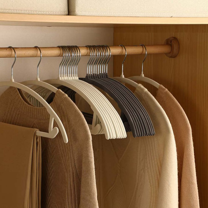 BowLift | Non-Slip Curve Hangers | Set of 10