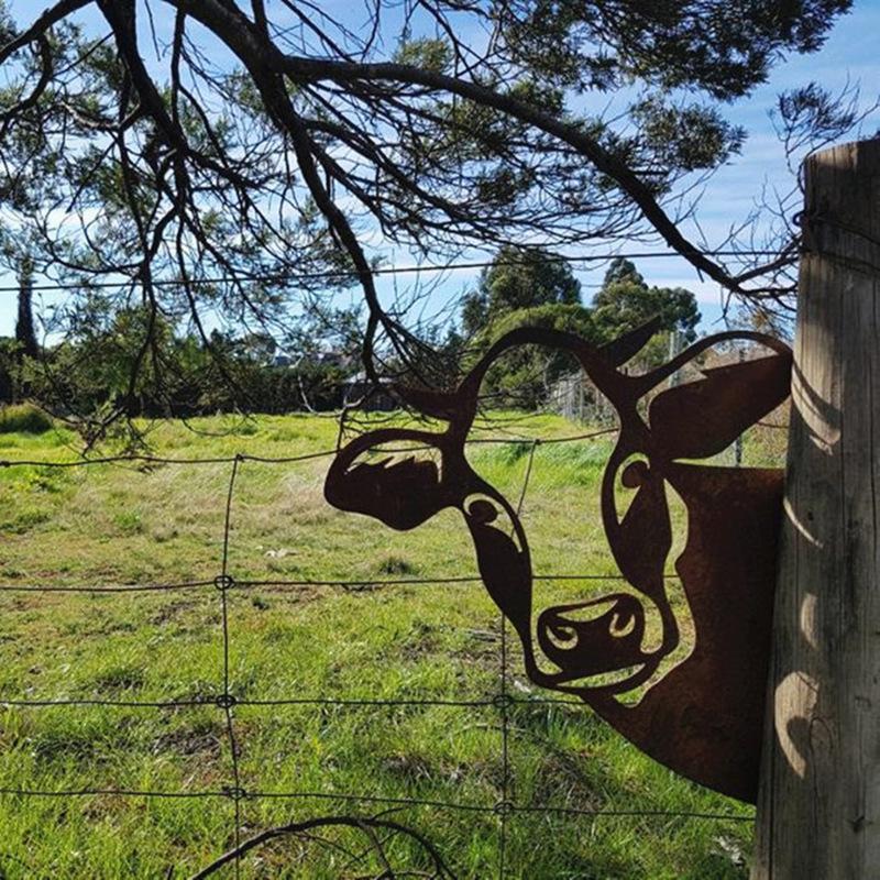 Outdoor Garden Farm Peeping Goat Metal Artwork Indoor Decoration | Bowlift